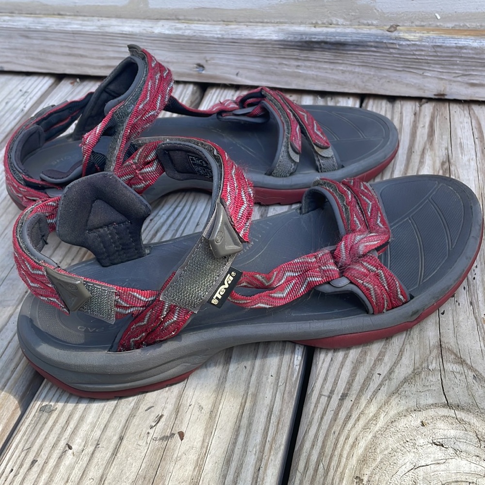 Teva Terra Fi Lite Hiking Sandals- Trueno Red- Size 10